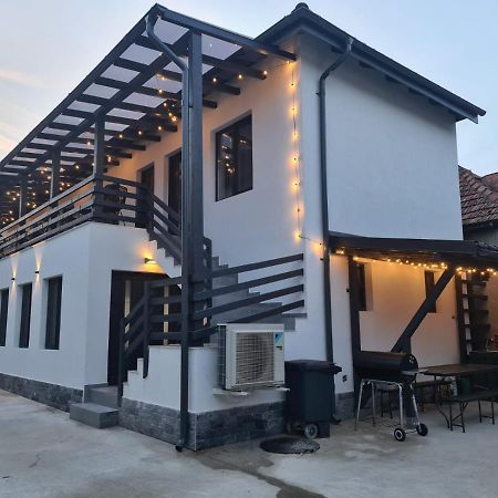 Urbanist Guest House Călimăneşti Екстериор снимка